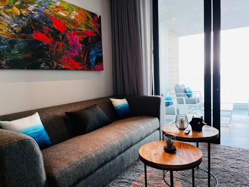 Redhill Apartamento | Wavescapes Surfers Lookout Stay