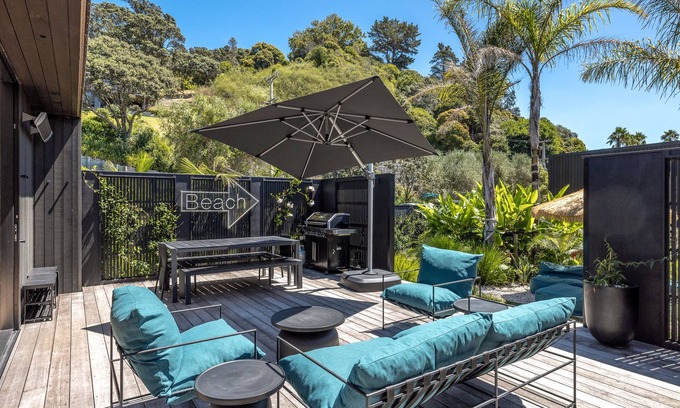 Onetangi Casa | WAVESONG | Coast & Country | WINTER DEAL - Stay for 3, Pay for 2