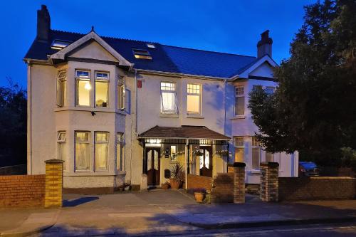 Penarth Casa | Weaver's House B and B