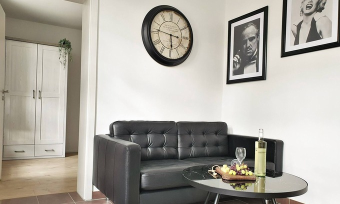 Brandenburg an der Havel Apartamento | Welcome to HOGULU - House 1, Apartment 12 in Brandenburg an der Havel!
