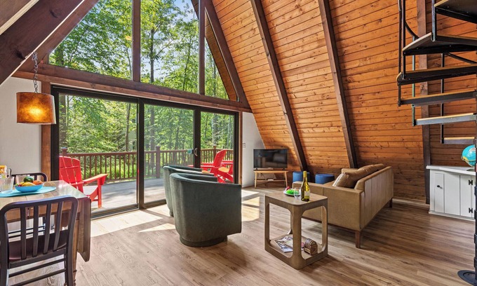 York Beach Casa | Welcome to 26 Horn Road – Your Seaside Retreat in York Beach!