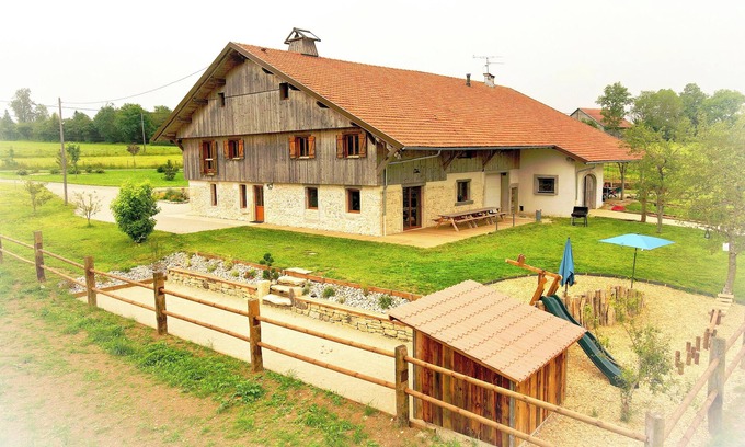 Guyans-Vennes Otro | Welcome to Au Grand Coeur Chaux 5-star gîte