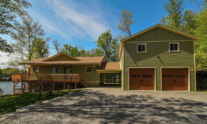 Frontenac Cabaña | Welcome to fishing paradise Dog Lake!