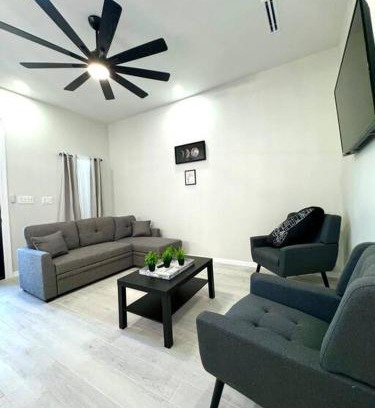 Brownsville Apartamento | Welcome to Launchpad Living!