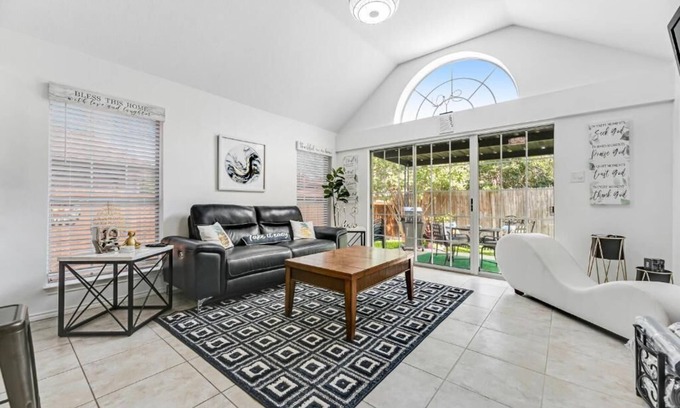 Watauga Villa | Welcome to my relaxing Home. Sleeps up to 6 Guest 3/2 Keller Watauga TX 76148