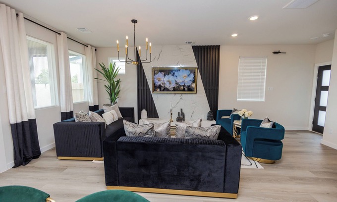 Clodine Casa | Welcome to our charming brand-new built home, Parkside, easy access to Hwy 6.