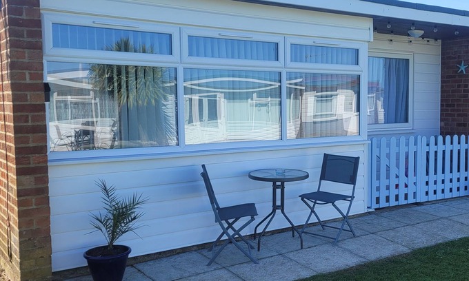 Great Yarmouth Chalet De Esquí | Welcome to our 2 bed chalet on the beautiful Norfolk sunrise coast.