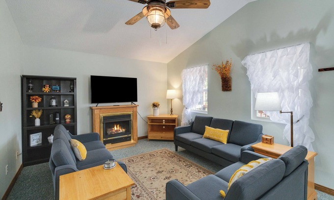 Sloans Valley Cabina | Welcome to “Relaxing on the Cumberland” – Your Perfect Cozy Escape