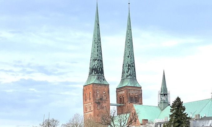 Lubeck City Centre Apartamento | Welcome to the Domblick vacation apartment.
