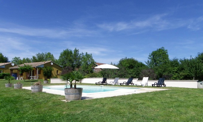 Hautefort Casa | Welcome to the Périgord countryside. 3 ***