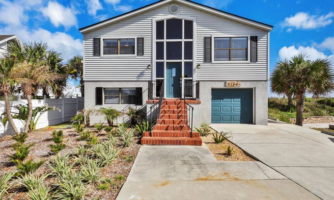 Vilano Beach Casa | Bienvenidos a Villa Rosa! Una escapada de 4 dormitorios y 3 baños frente al mar