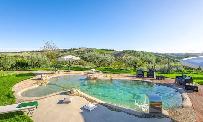 Fermo Casa | BIENVENIDOS, TRADICION, NATURALEZA CON PISCINA