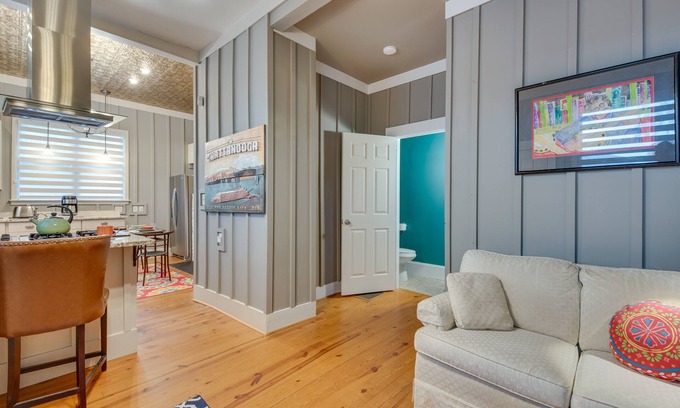 Norcross Cabaña | Welcoming Norcross Cottage w/ Deck + Shared Grill!