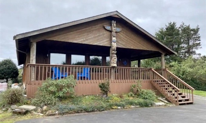 Oyehut-Hogans Corner Casa | Welcoming Totem Tides 2-bedroom house Ocean Shores easy access to beach & town