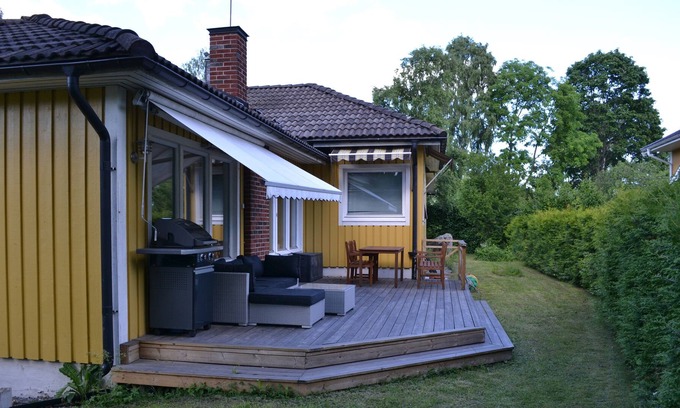 Sollentuna Villa | Casa bien situada cerca de la ciudad de Estocolmo