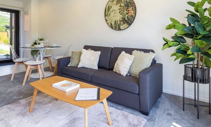 Henderson Casa | West Auckland Retreat | 2BR Sleeps 4
