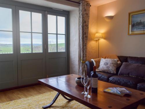 Dwrbach Casa | West Barn - Uk31850