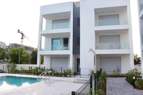 Faro Apartamento | WEST BEACH 2 JESOLO