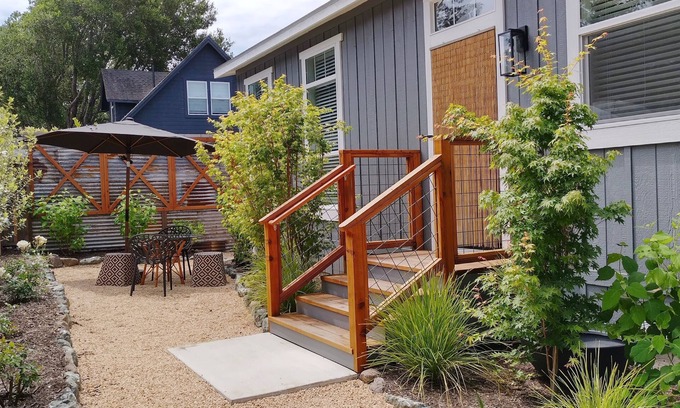 Graton Casa | West County Bird Haven