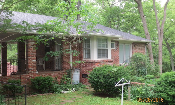 Hillwood Casa | Barrio de West Nashville, verde, tranquilo, a 10 minutos del centro