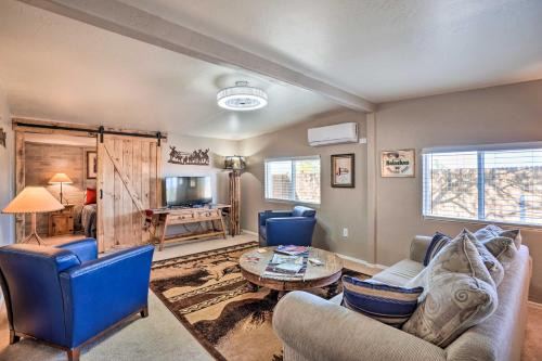 Desert Hills Casa | Western-Style Phoenix Home 15 Mi to Lake Pleasant