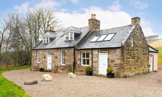Huntly Casa | Westerpark Countryside Cottage