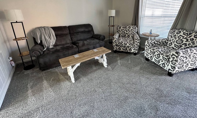 St. Matthews Condominio | Westport Village Monthly - 2BR in St Matthews