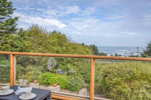 Depoe Bay Casa | Whale Watch Lookout