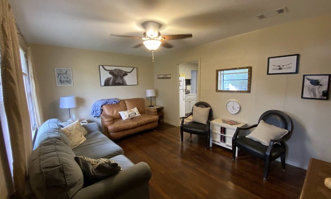 Amarillo Casa | Wheeler Country Vibe Home- Fairgrounds 1.6 miles - Downtown 3.3 miles