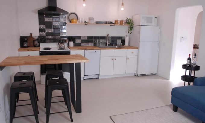 East End Apartamento | Donde las estribaciones del este se encuentran con el centro de la ciudad: apartamento de un dormitorio bellamente diseñado.