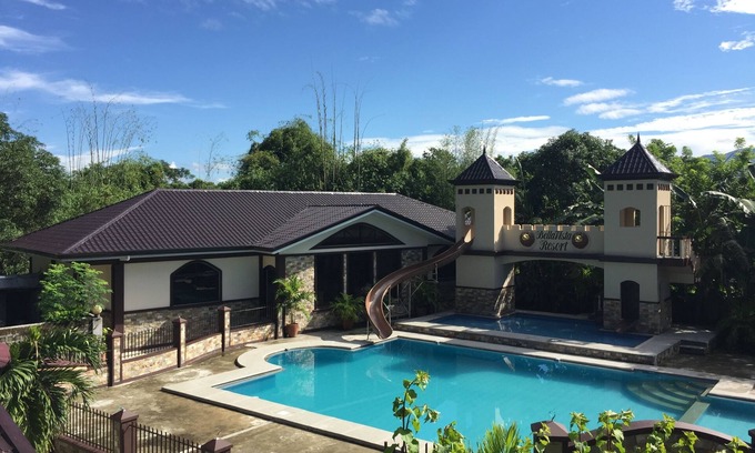 Bauang Complejo | Donde se reúnen amigos y familiares