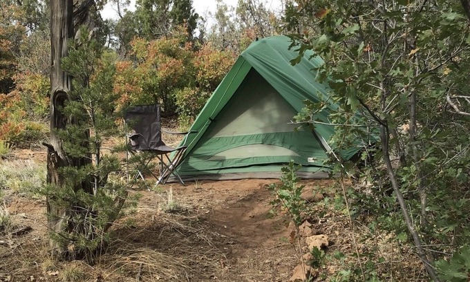 Monticello Apartamento | Whether you prefer the rustic charm of tent camping or the comfort of your own vehicle, our campgrounds offer a unique way to connect with nature without sacrificing accessibility. Enjoy the perfect blend of adventure and convenience.
