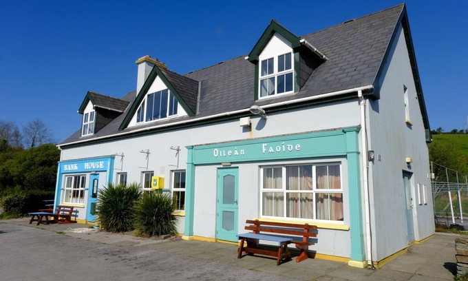 Ardnatrush Cama Y Desayuno | Whiddy School House Accommodation