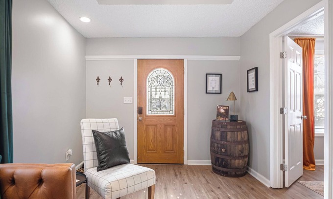 Schnitzelburg Casa | WhiskeyRow~Churchill Downs~ConventionCenter 6 Min