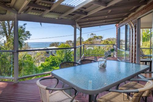 Malua Bay Casa | Whispering Palms - Ocean Views