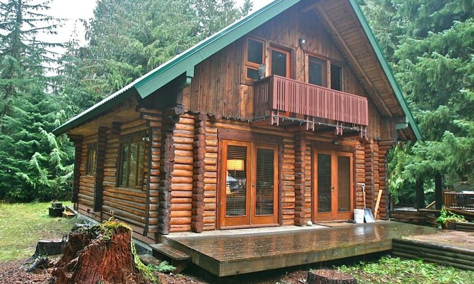 Whistler Cay Estates Cabina | Whistler Cay, Sleeps 6 Adults/2 children, 3 Bedroom Cabin