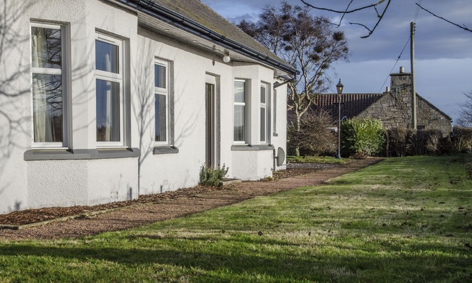 St. Andrews Cabaña | Auto White Cottage de Lujo Saint Andrews Catering Cottage de vacaciones en un entorno idílico