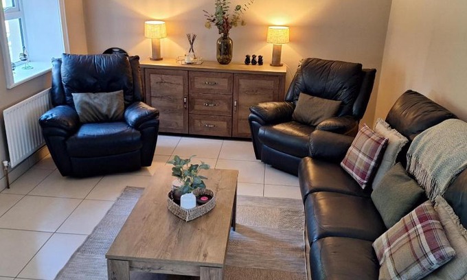 Newry Casa | White Mountain Cottage