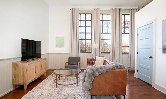 Alcoa Apartamento | White Nest Retreat - LUX Updates - 5 mins from TYS