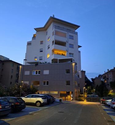 San Donato-San Vitale Apartamento | White Roses- free park Mazzini Sant'orsola