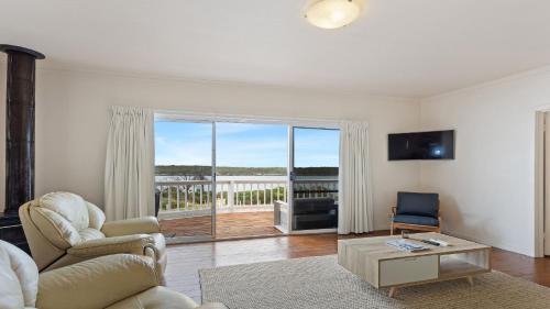 Lake Wangary Casa | White Springs, Our Peaceful Holiday House In Coffin Bay