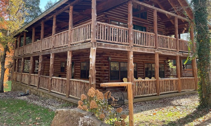 Rome Cabina | Whitetail Lodge, Twin Lakes Country Cabins