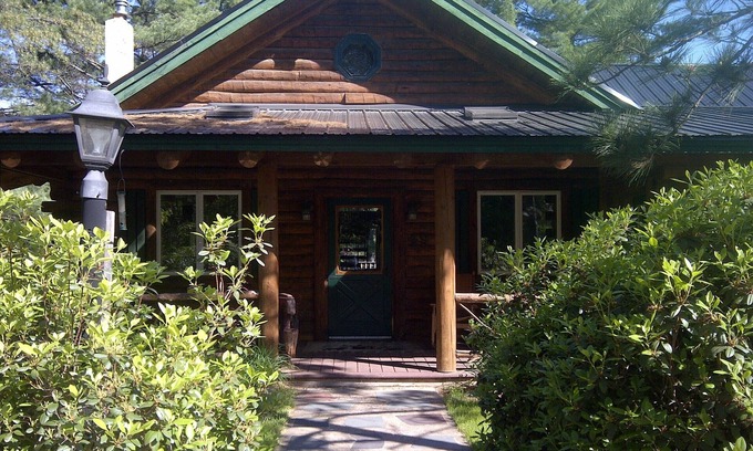 Chocorua Ski and Beach Cabina | Wicked-impresionante Log Cabin