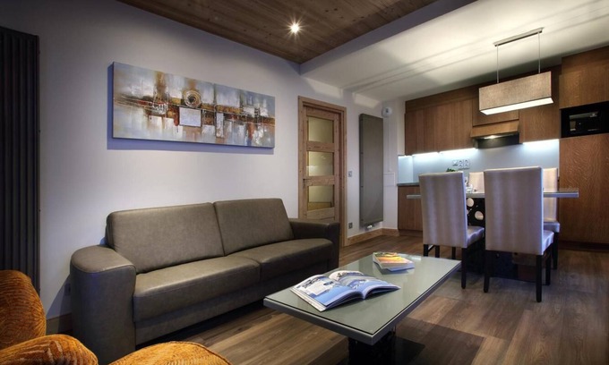 Eclose-Est Apartamento | Wifi, a 150m de las pistas de esquí, fitness, piscina, sauna, hammam, balcón, tv, 45m², Alpe d'Huez