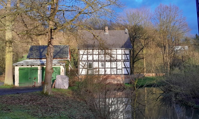 Rotenburg an der Fulda Casa | Wildhüterhaus - Ferienhaus an der Wasserburg Schwarzenhasel