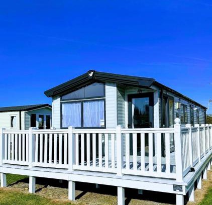 Camber Complejo | Willerby Castleton,Camber Sands- sleeps 6 Entertainment passes not included