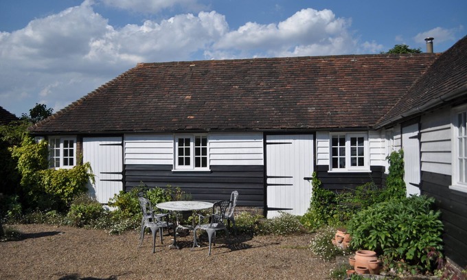 Tonbridge Cabaña | ***** Willow Cottage ***** Hamptons Farmhouse