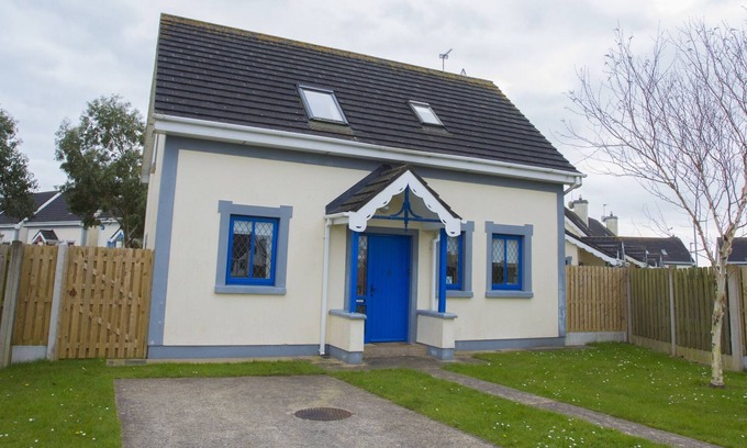 Rosslare Casa | Willow Grove HC No. 3 by Interhome