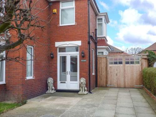 Redcar Casa | Wills House