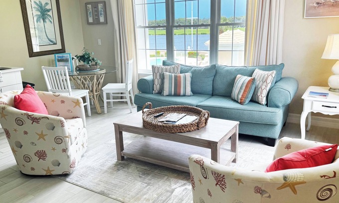 Osprey Apartamento | Windsor Lodge Unit 19, studio, 1BR/1BA, close to the Beaches, pool access